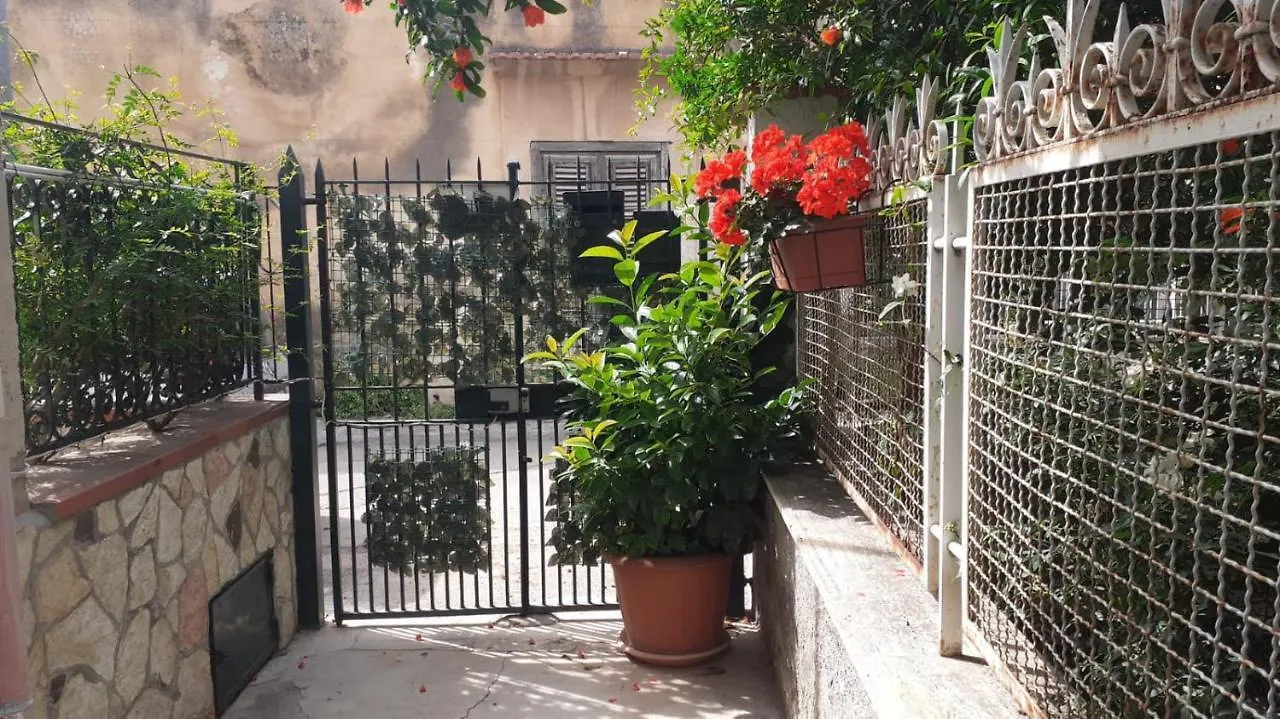 Charming Apartment In Mondello Palermo